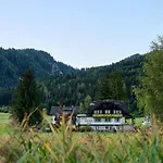 Harrida 3* Weissensee